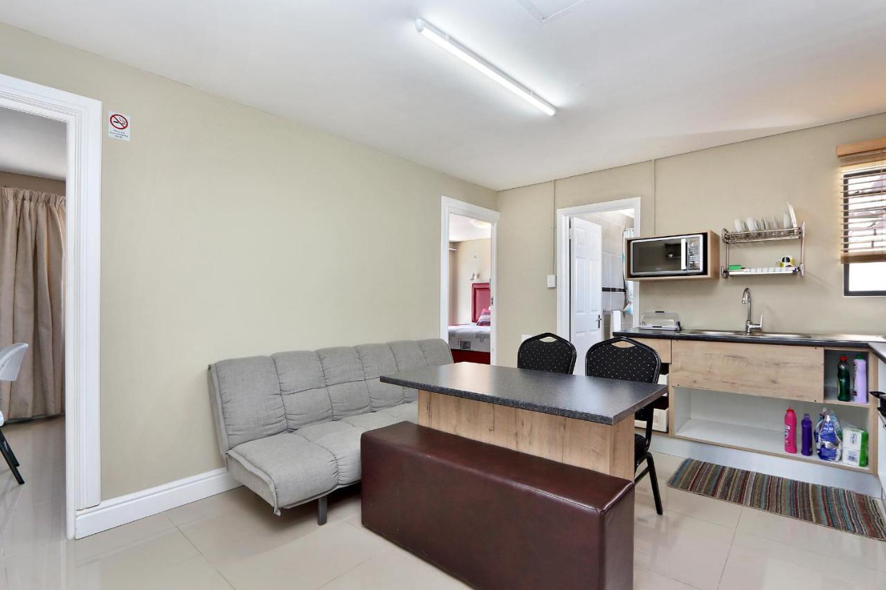 Camdene Guesthouse كيب تاون المظهر الخارجي الصورة